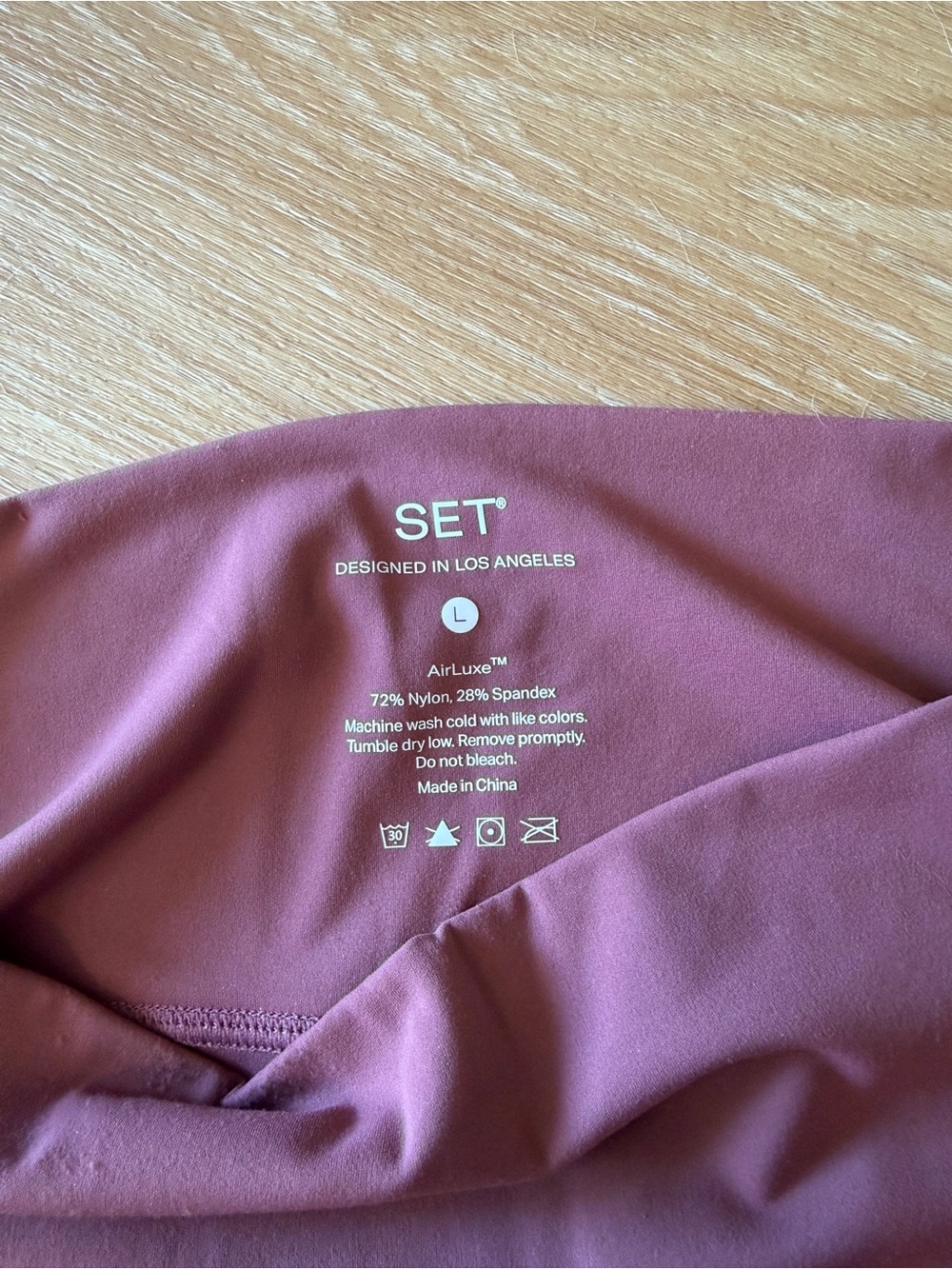 SET Active Leggings and Crop Top - Picture 3 of 3